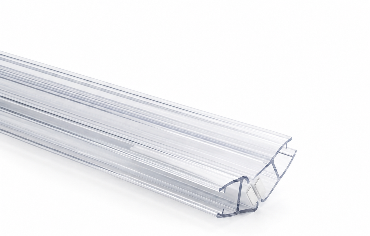 Magnetic seal 135 degree plastic profile